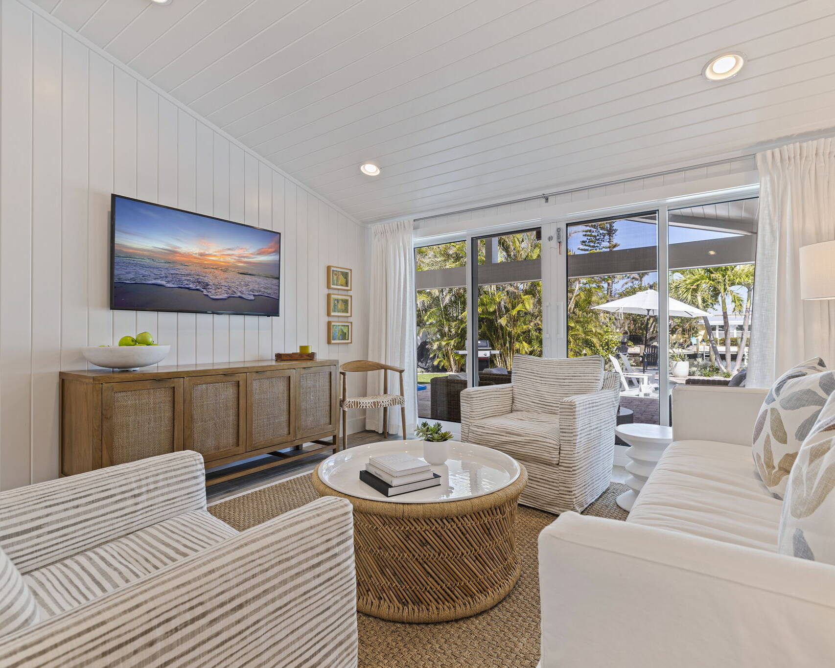 11-web-or-mls-AB3_524 South Dr-11