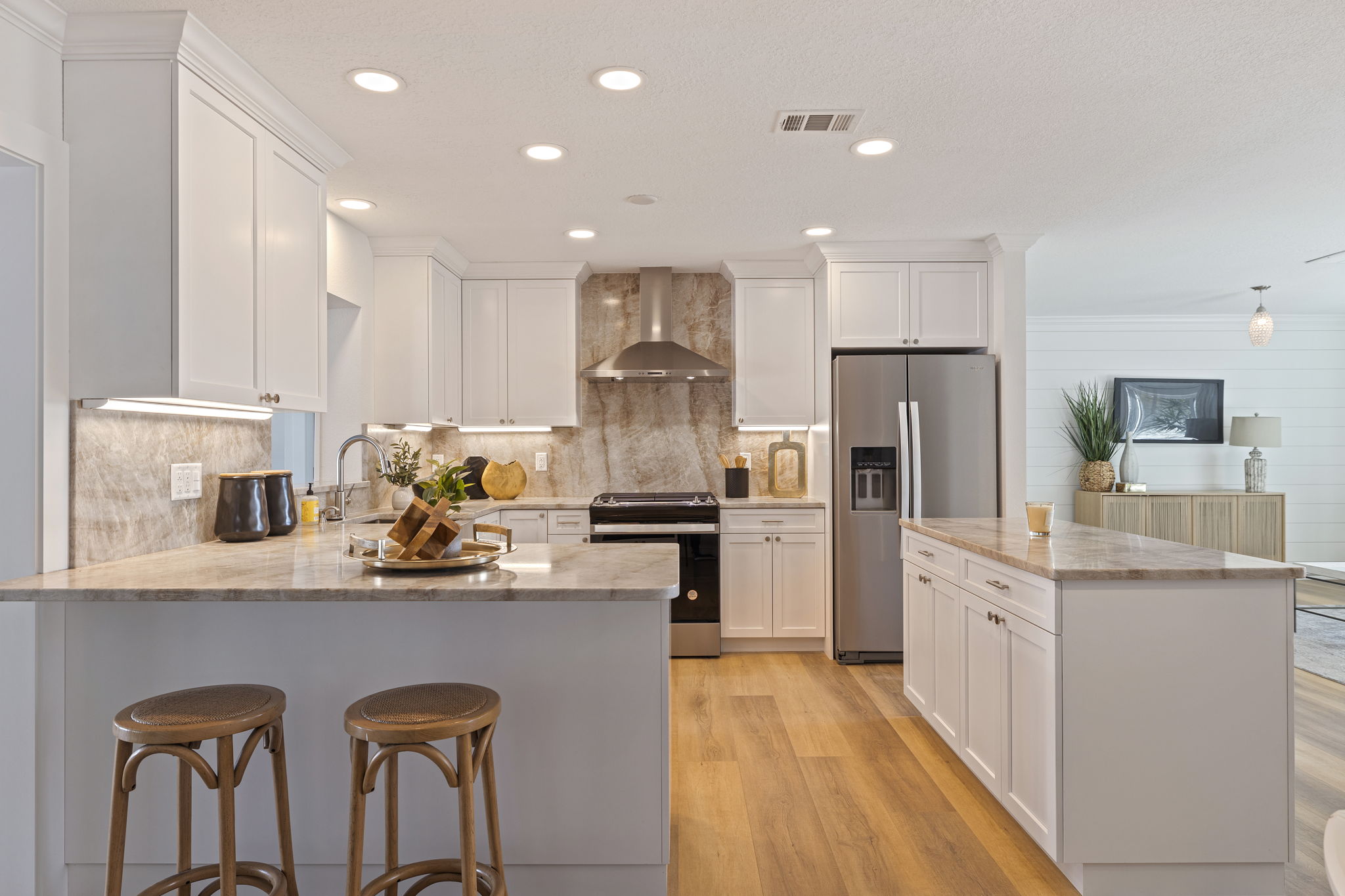 12-web-or-mls-AB3_6101 Tanglewood Dr NE-13