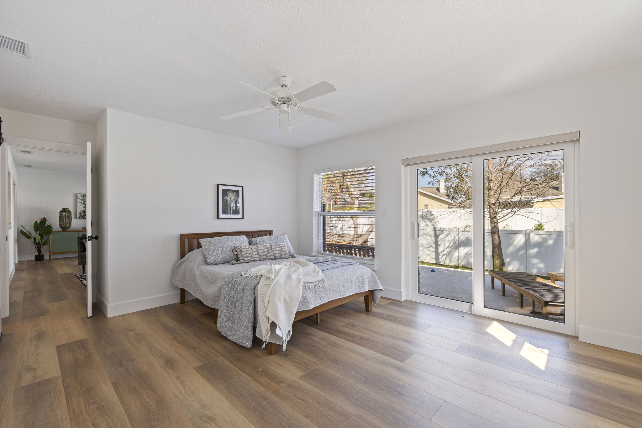 23-web-or-mls-AB3_6101 Tanglewood Dr NE-24